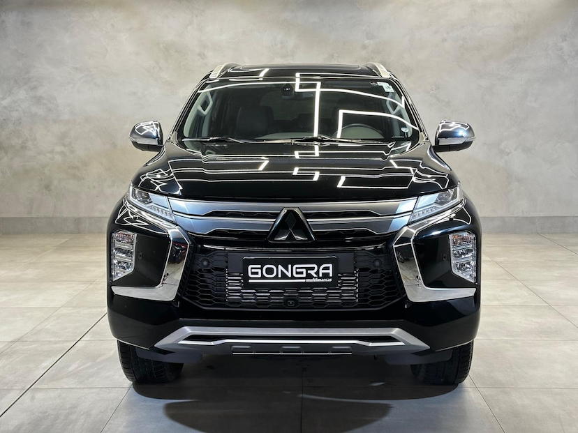 Foto do veículo MITSUBISHI PAJERO SPORT  HPE-S 2.4 4X4 DIESEL AUT. 2024 30.449 KM 329.900,00