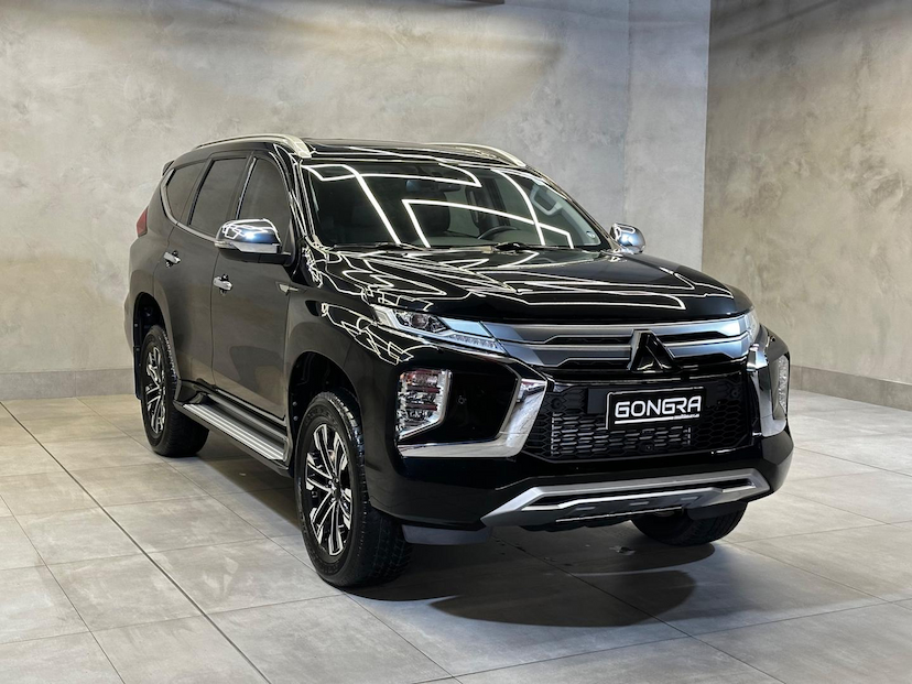 Foto do veículo MITSUBISHI PAJERO SPORT  HPE-S 2.4 4X4 DIESEL AUT. 2024 30.449 KM 329.900,00
