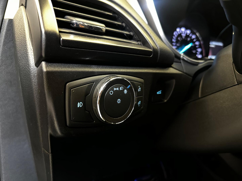 Foto do veículo FORD FUSION  TIT HYBRID 2018 90.853 KM 114.900,00