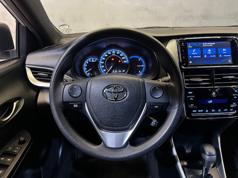 Foto do veículo TOYOTA YARIS  1.5 16V FLEX XL PLUS CONNECT 2021 48.854 KM 87.900,00