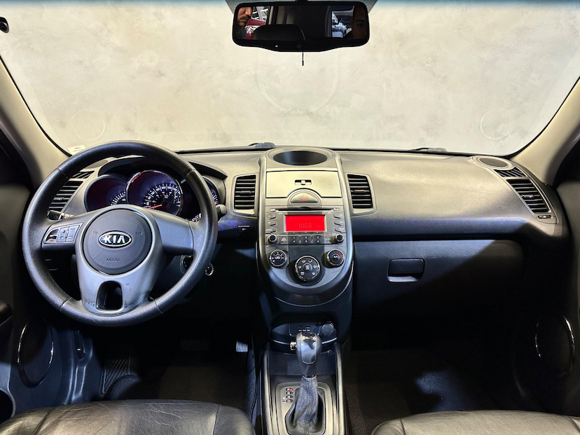 Foto do veículo KIA SOUL KIA  EX 1.6 FF AT 2012 121.063 KM 46.900,00