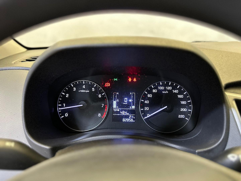 Foto do veículo HYUNDAI CRETA  ATTITUDE 1.6 16V FLEX MEC 2018 82.825 KM 78.900,00