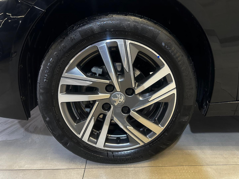 Foto do veículo PEUGEOT 208  ALLURE 1.6 FLEX 16V AUTOMATICO 2022 30.400 KM 78.900,00