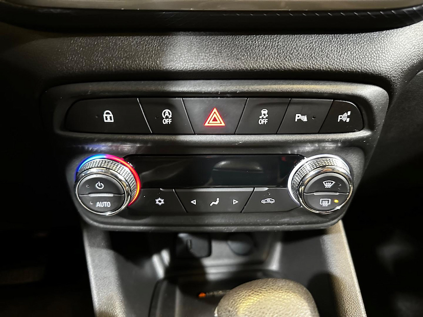 Foto do veículo CHEVROLET TRACKER  12T A PR 2021 55.365 KM 105.900,00