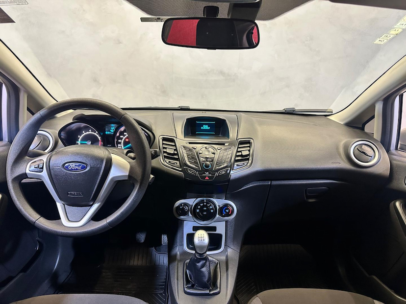 Foto do veículo FORD FIESTA  1.6 SE HATCH 16V FLEX 4P MANUAL 2018 102.400 KM 53.900,00