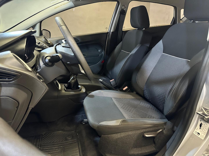 Foto do veículo FORD FIESTA  1.6 SE HATCH 16V FLEX 4P MANUAL 2018 102.400 KM 53.900,00