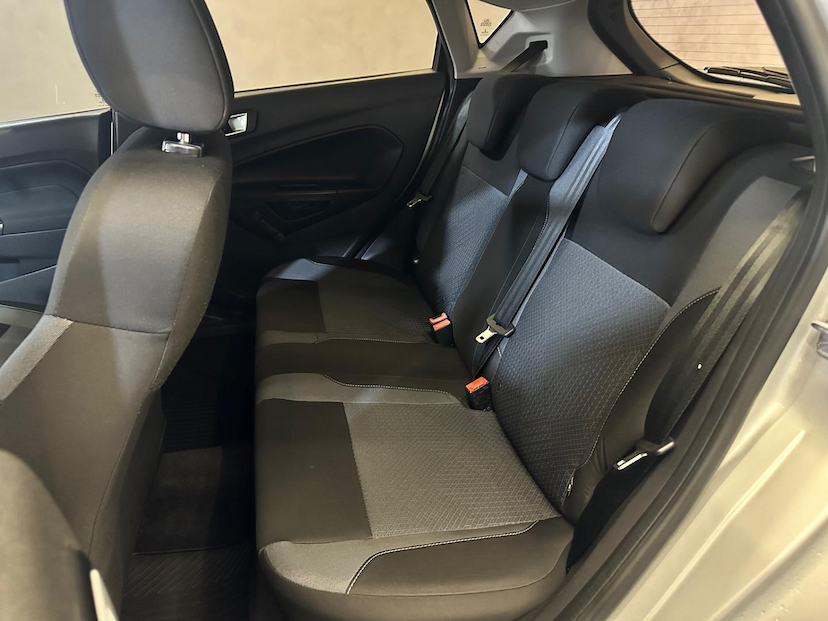 Foto do veículo FORD FIESTA  1.6 SE HATCH 16V FLEX 4P MANUAL 2018 102.400 KM 53.900,00