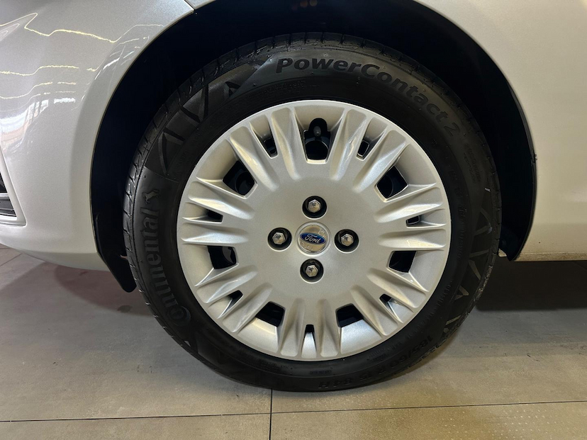 Foto do veículo FORD FIESTA  1.6 SE HATCH 16V FLEX 4P MANUAL 2018 102.400 KM 53.900,00