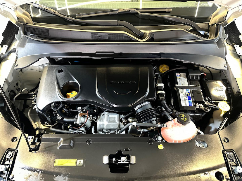 Foto do veículo JEEP COMPASS  LONG. T270 1.3 TB 4X2 FLEX AUT. 2023 34.631 KM 140.900,00