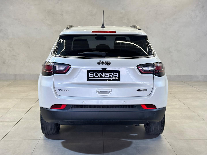 Foto do veículo JEEP COMPASS  LONG. T270 1.3 TB 4X2 FLEX AUT. 2023 34.631 KM 140.900,00