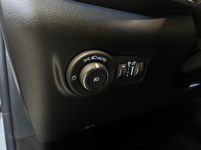 Foto do veículo JEEP COMPASS  SERIE S T270 TURBO FLEX AUT. 2024 17.400 KM 184.900,00