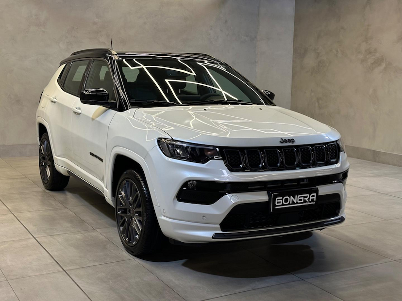 Foto do veículo JEEP COMPASS  SERIE S T270 TURBO FLEX AUT. 2024 17.400 KM 184.900,00