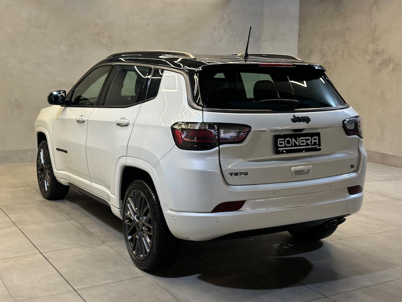 Foto do veículo JEEP COMPASS  SERIE S T270 TURBO FLEX AUT. 2024 17.400 KM 184.900,00
