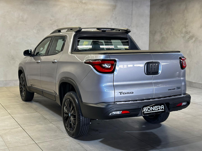 Foto do veículo FIAT TORO TORO VOLCANO 1.3 T270 2025 141 KM 164.900,00