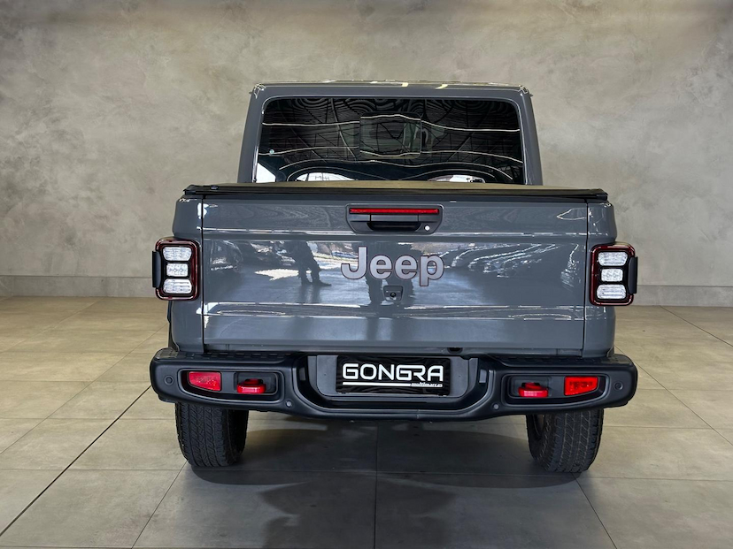 Foto do veículo JEEP GLADIATOR  RUBICON 2023 13.350 KM 349.900,00