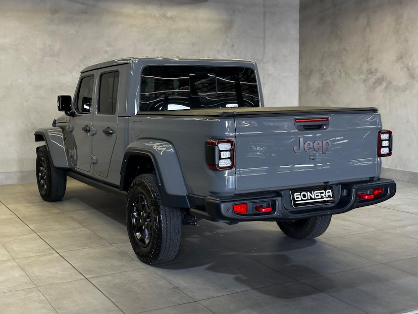 Foto do veículo JEEP GLADIATOR  RUBICON 2023 13.350 KM 349.900,00