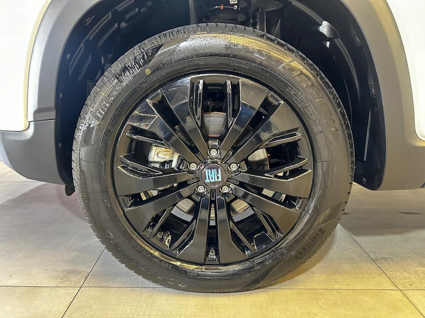 Foto do veículo FIAT TORO  1.3 TURBO 270 FLEX VOLCANO AT6 2025 135 KM 159.900,00