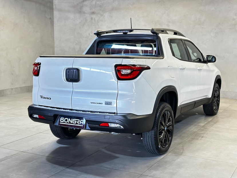 Foto do veículo FIAT TORO  1.3 TURBO 270 FLEX VOLCANO AT6 2025 135 KM 159.900,00