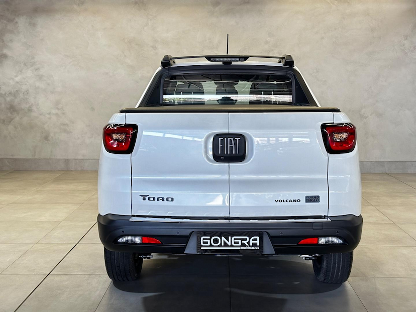 Foto do veículo FIAT TORO  1.3 TURBO 270 FLEX VOLCANO AT6 2025 135 KM 159.900,00