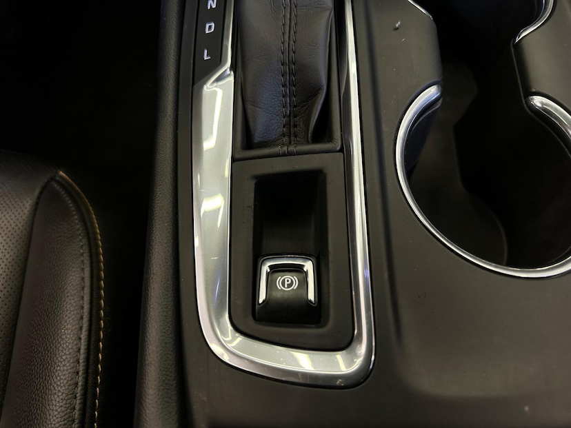 Foto do veículo CHEVROLET EQUINOX CHEV  PREMIER 2019 73.878 KM 124.900,00