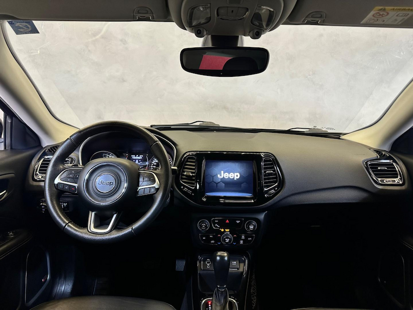 Foto do veículo JEEP COMPASS  2.0 16V FLEX NIGHT EAGLE 4X2 2018 108.000 KM 91.900,00