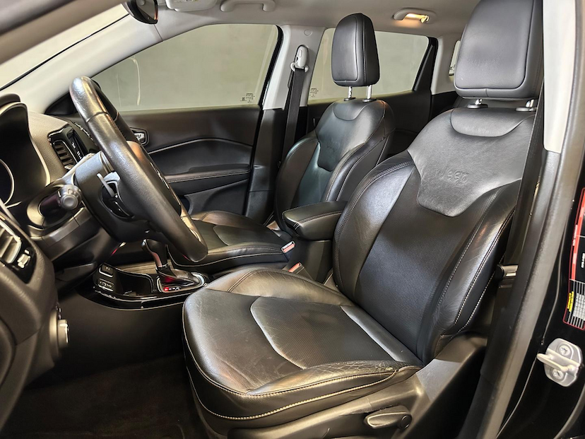 Foto do veículo JEEP COMPASS  2.0 16V FLEX NIGHT EAGLE 4X2 2018 108.000 KM 91.900,00