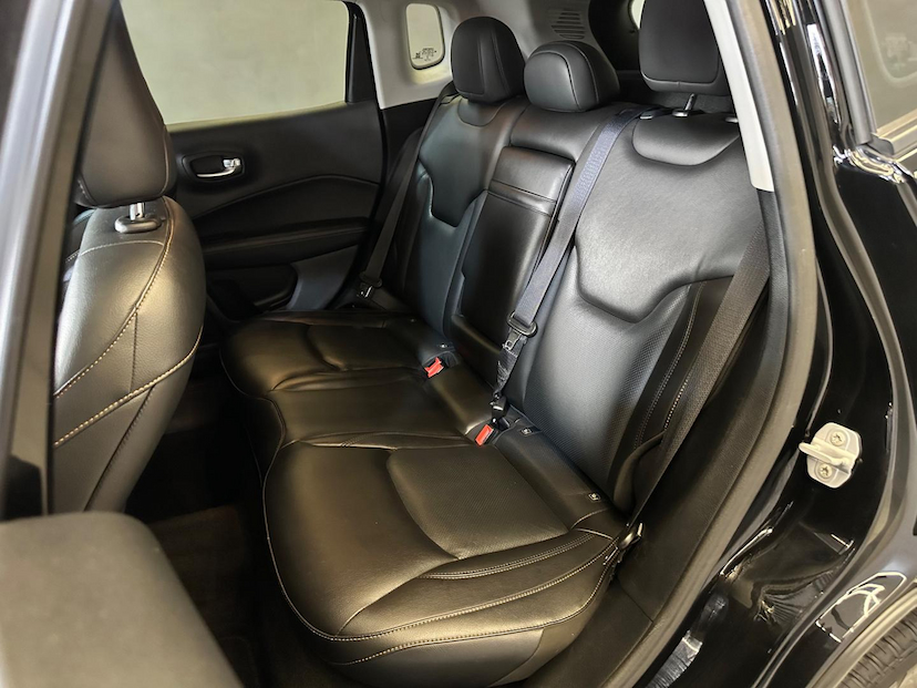 Foto do veículo JEEP COMPASS  2.0 16V FLEX NIGHT EAGLE 4X2 2018 108.000 KM 91.900,00