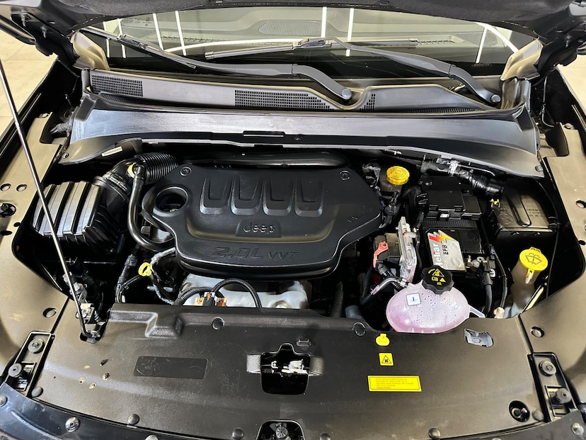 Foto do veículo JEEP COMPASS  2.0 16V FLEX NIGHT EAGLE 4X2 2018 108.000 KM 91.900,00