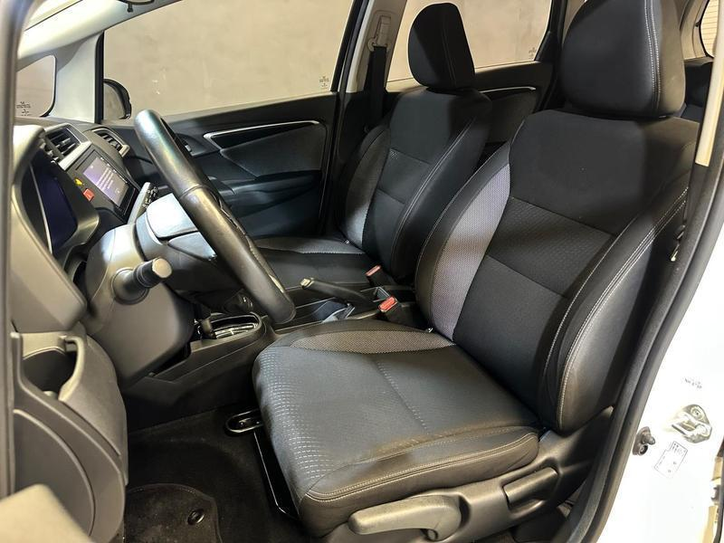 Foto do veículo HONDA WR-V WR-V EXL CVT 2018 56.741 KM 86.900,00