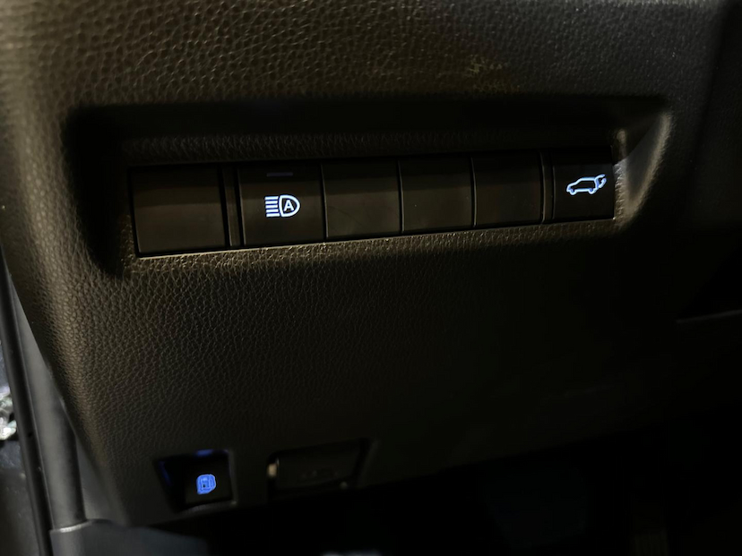 Foto do veículo TOYOTA RAV4  2.5L AWD SX HYBRID 2022 39.069 KM 226.900,00