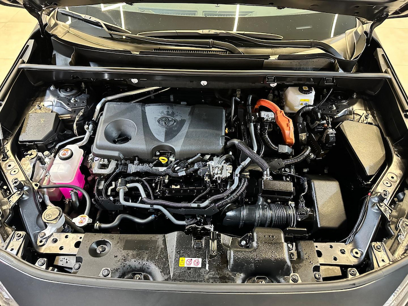 Foto do veículo TOYOTA RAV4  2.5L AWD SX HYBRID 2022 39.069 KM 226.900,00