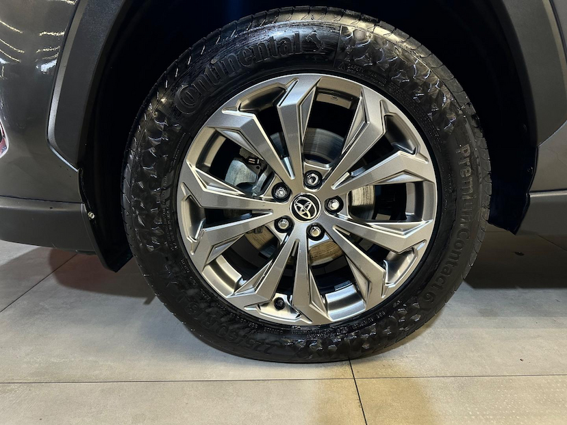 Foto do veículo TOYOTA RAV4  2.5L AWD SX HYBRID 2022 39.069 KM 226.900,00
