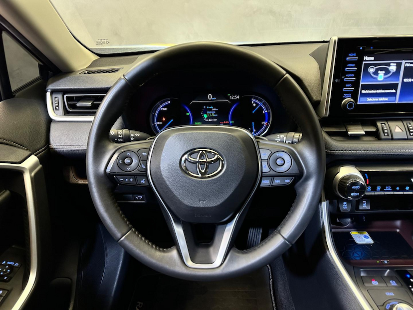 Foto do veículo TOYOTA RAV4  2.5L AWD SX HYBRID 2022 39.069 KM 226.900,00