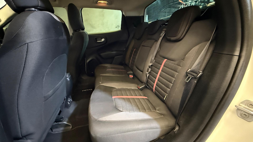 Foto do veículo FIAT TORO  1.8 16V EVO FLEX FREEDOM AT6 2019 75.192 KM 94.900,00
