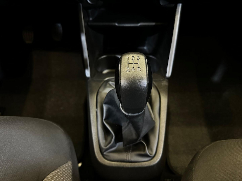Foto do veículo CITROËN C3  LIVE PACK 1.0 MT 2023 10.089 KM 64.900,00