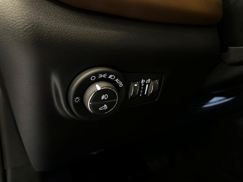 Foto do veículo RAM RAMPAGE  LARAMIE 2.0 TURBODIESEL 2024 13.506 KM 214.900,00