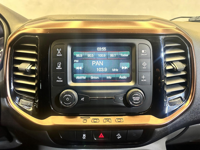 Foto do veículo FIAT TORO  VOLCANO AT D4 2017 106.532 KM 99.900,00