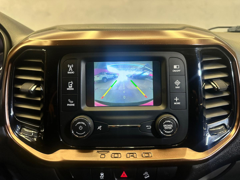 Foto do veículo FIAT TORO  VOLCANO AT D4 2017 106.532 KM 99.900,00
