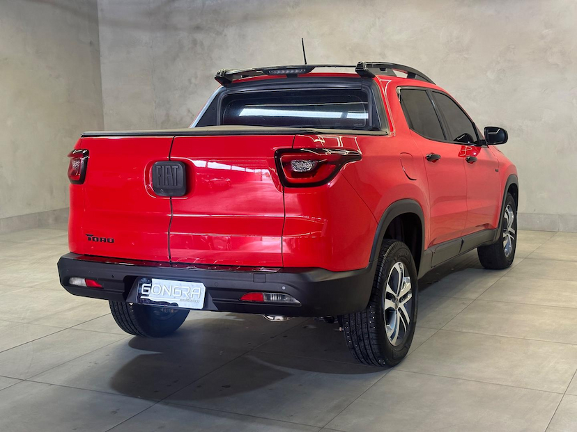 Foto do veículo FIAT TORO  VOLCANO AT D4 2017 106.532 KM 99.900,00