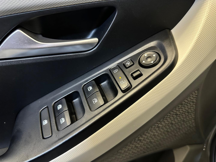 Foto do veículo HYUNDAI CRETA NEW  1.6L TGDI ULTIMATE 2025 14.555 KM 176.900,00