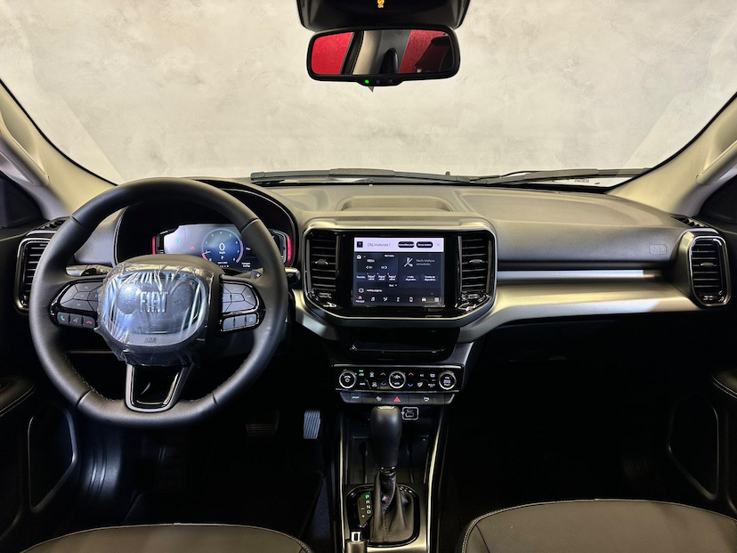 Foto do veículo FIAT TORO  VOLCANO 1.3 T270 4X2 FLEX AUT. 2025 145 KM 156.900,00