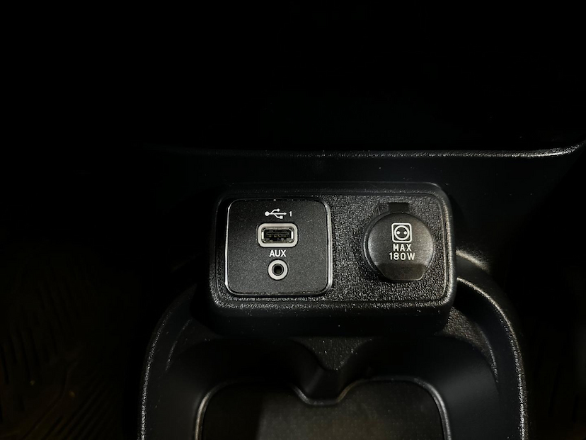Foto do veículo FIAT MOBI  TREKKING 1.0 MT 2022 33.131 KM 60.900,00
