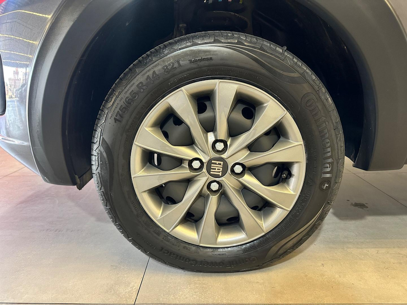 Foto do veículo FIAT MOBI  TREKKING 1.0 MT 2022 33.131 KM 60.900,00