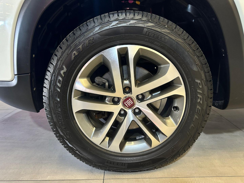Foto do veículo FIAT TORO  FREEDOM AT9 2019 43.700 KM 105.900,00
