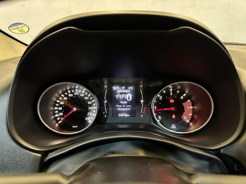 Foto do veículo FIAT TORO  FREEDOM AT9 2019 43.700 KM 105.900,00