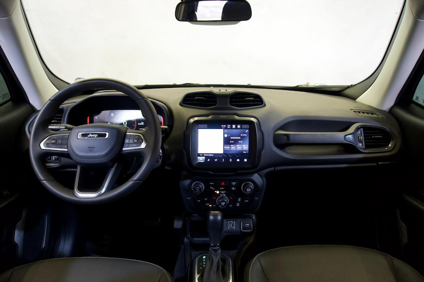Foto do veículo JEEP RENEGADE  LONGITUDE T270 1.3 TB 4X2 FLEX AUT 2024 21.493 KM 114.900,00