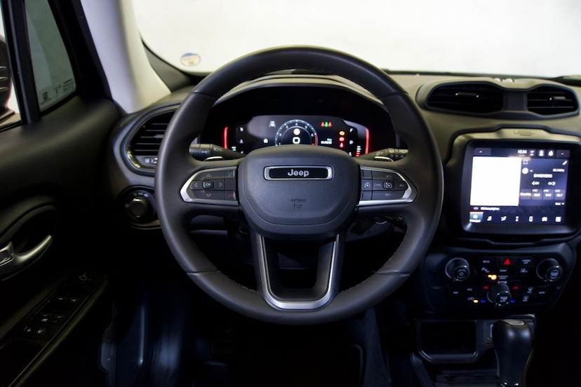Foto do veículo JEEP RENEGADE  LONGITUDE T270 1.3 TB 4X2 FLEX AUT 2024 21.493 KM 114.900,00