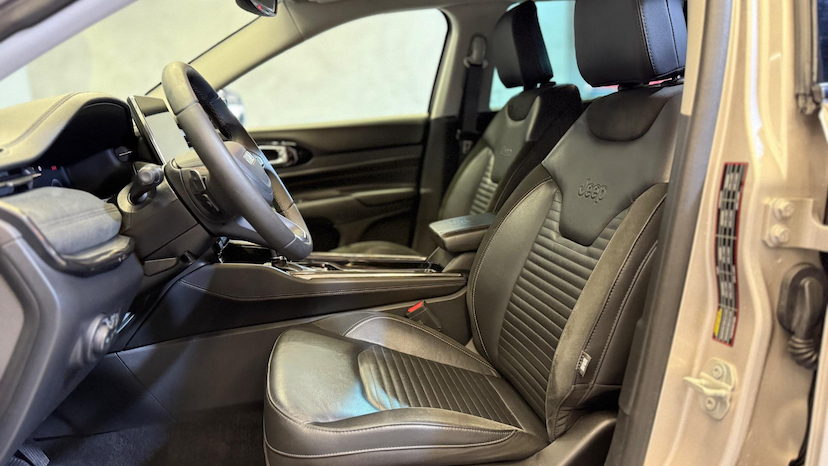 Foto do veículo JEEP COMMANDER  LIMITED T270 1.3 TB FLEX AUT 2024 18.539 KM 182.900,00