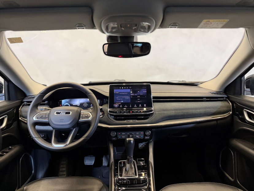 Foto do veículo JEEP COMMANDER  LIMITED T270 1.3 TB FLEX AUT 2024 18.539 KM 182.900,00
