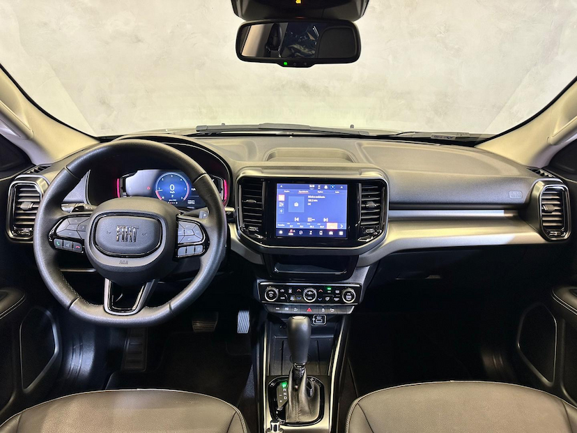 Foto do veículo FIAT TORO  VOLC AT9 4X4 2024 18.877 KM 164.900,00